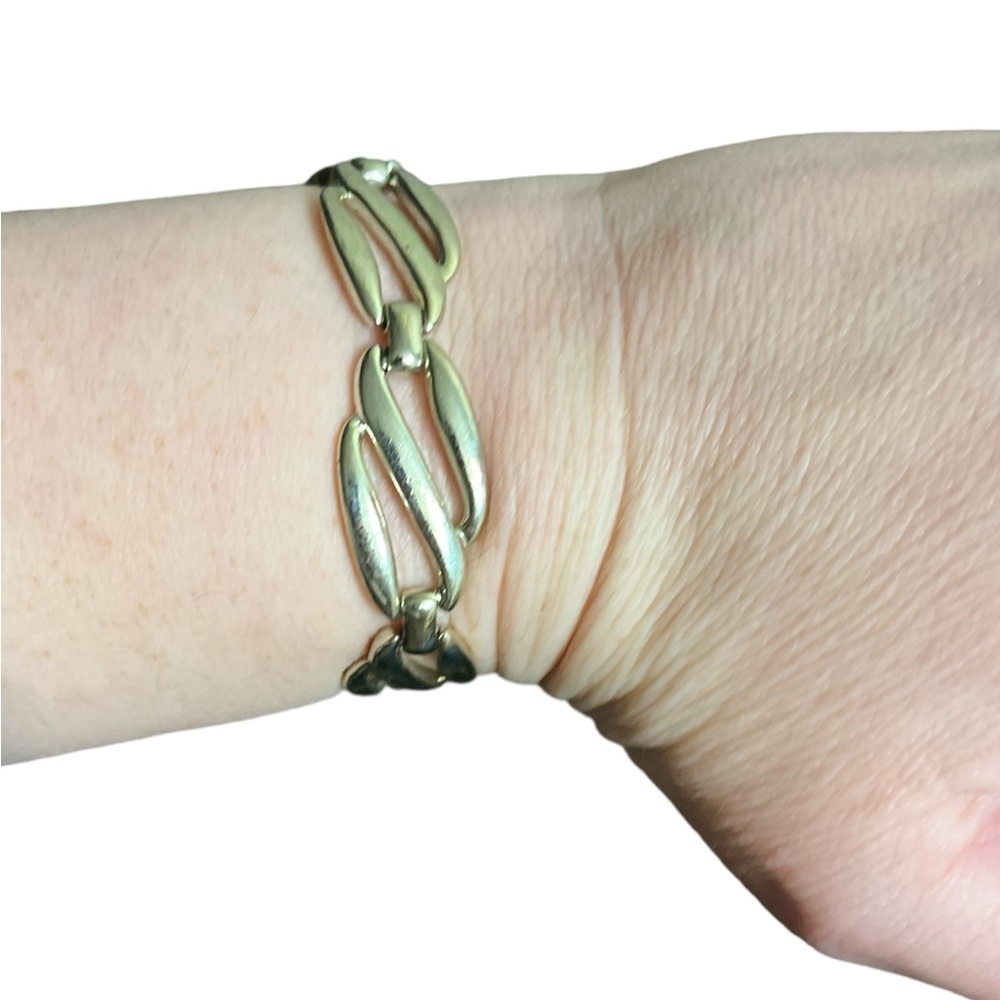 Vintage Gold Tone Monet Bracelet